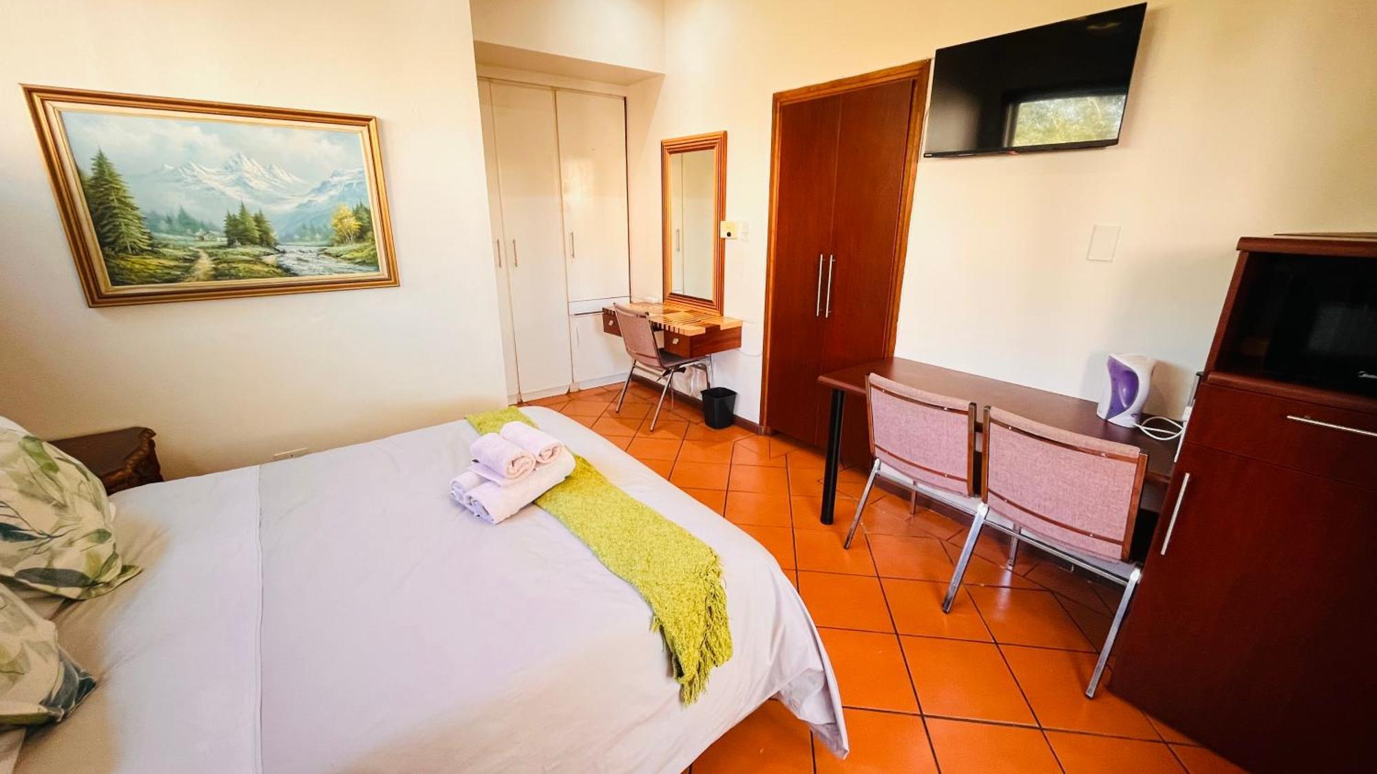 The Wood House Hotel Empangeni Exterior foto