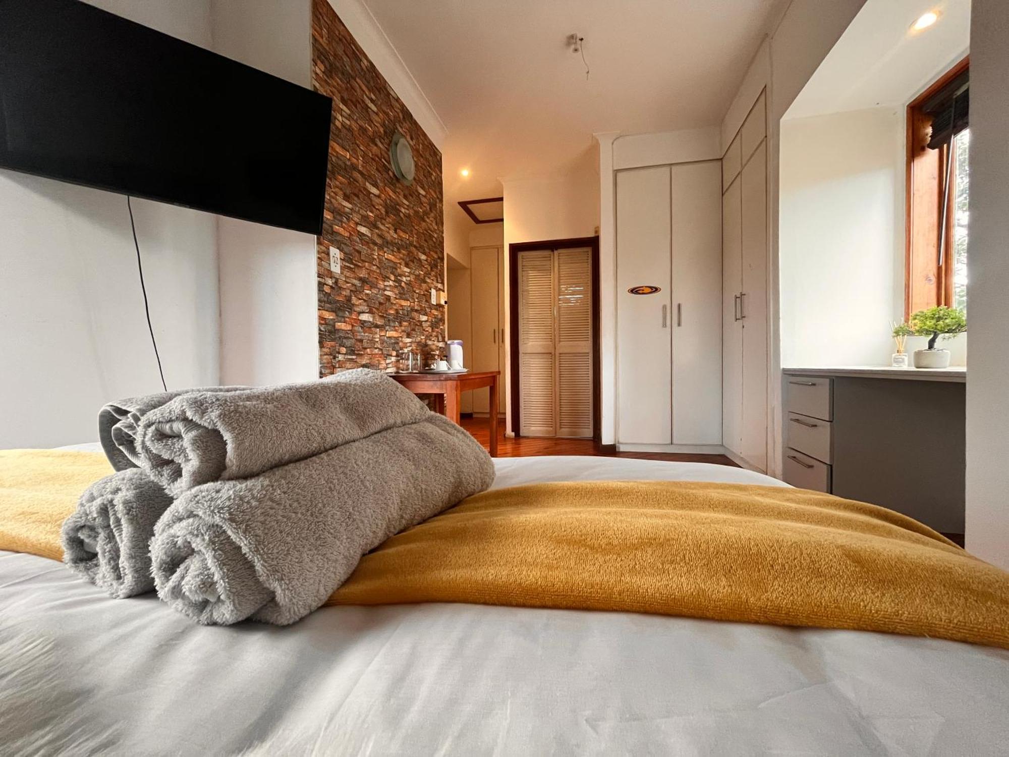 The Wood House Hotel Empangeni Cameră foto